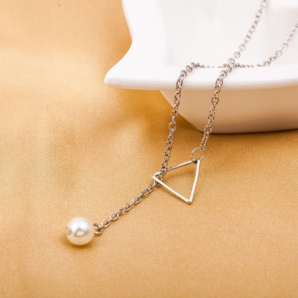 A new minimalist pearl necklace for women from Europe and America details Picture