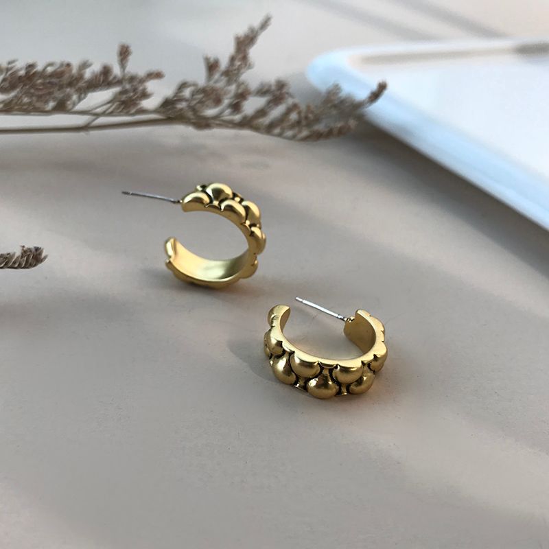 2021 New 925 Silver Needle Heavy Metal Letter C Earrings, designer style, retro color retention, individual and trendy earrings for women details Picture