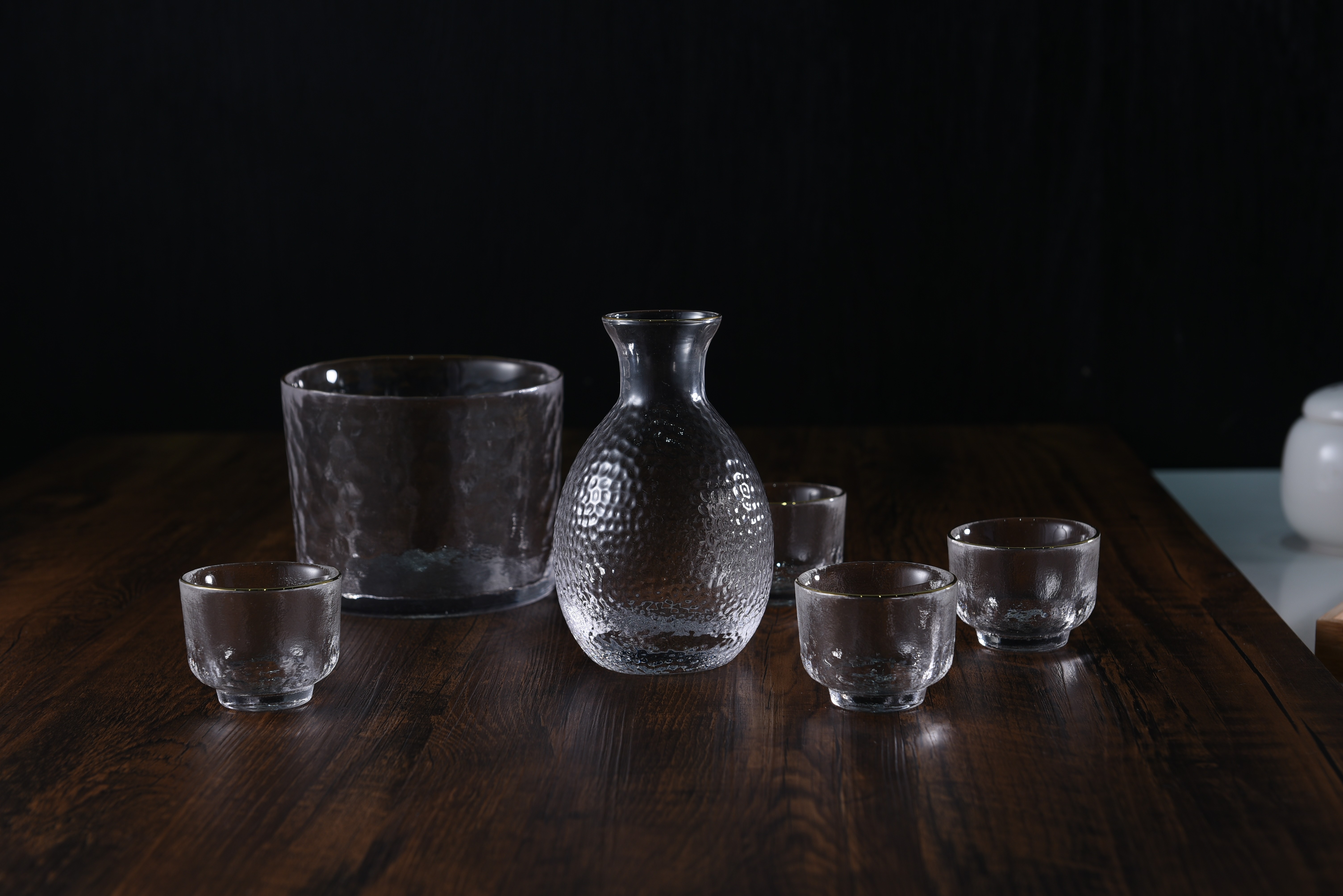 Japanese-style hammered gold-edge glass sake pot set, household white spirit cups, shochu and plum wine gift box wholesale pic 1