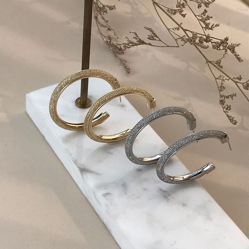 925 Silver Needle New trendy women's ear rings, Korean luxury style C-shaped exaggerated Internet celebrity independent temperament, full diamond geometric earrings for women details Picture