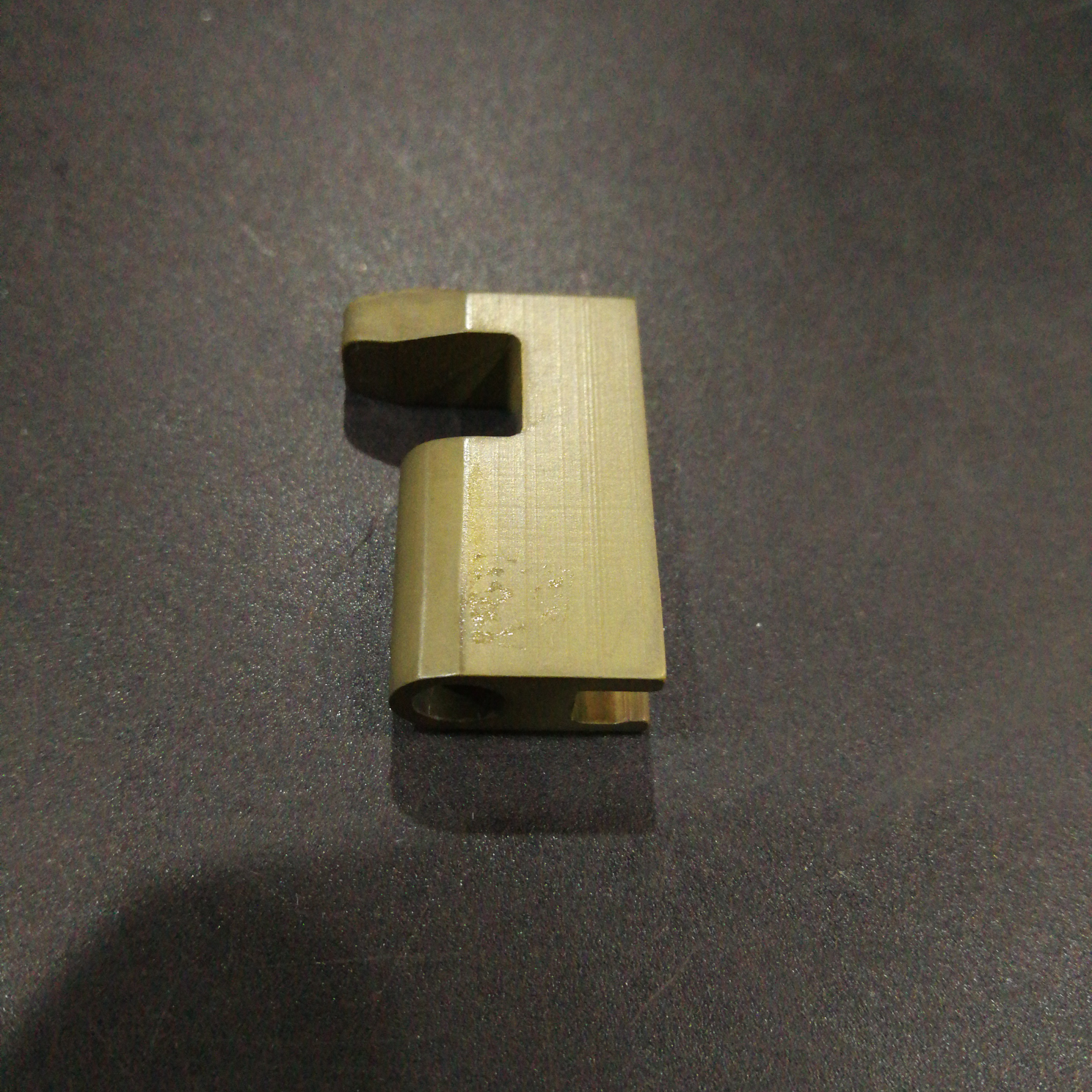 Needle rod head