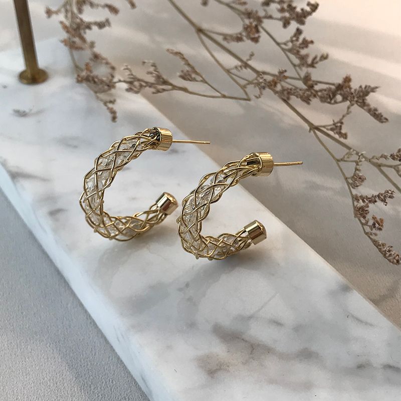 The 2021 summer new 925 silver needle design large circle C earrings show the color retention of white crystal and have a unique chanel-style charm for women Application Scenario