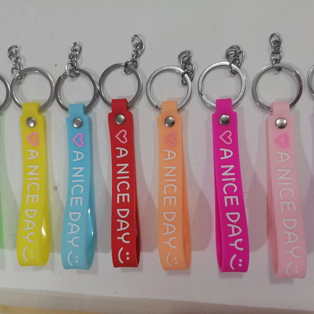 Silicone three-piece keychain string 10