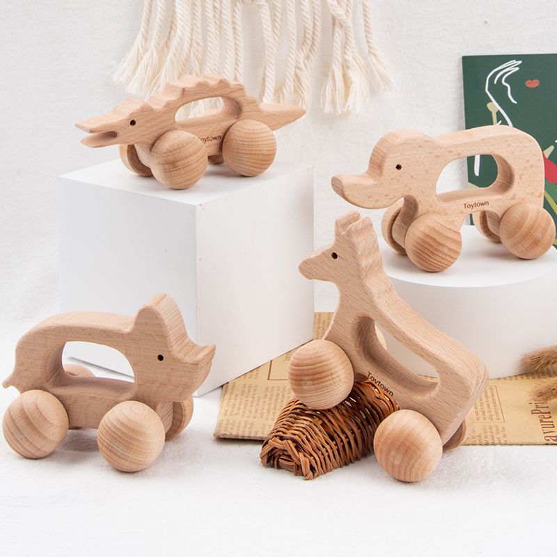 The wooden toy, educational, scratch-and-hold cart, is highly entertaining and can cultivate logical thinking ability. It is a parent-child game that exercises hand-eye coordination. It is an early education and enlightenment toy that accompanies your growth