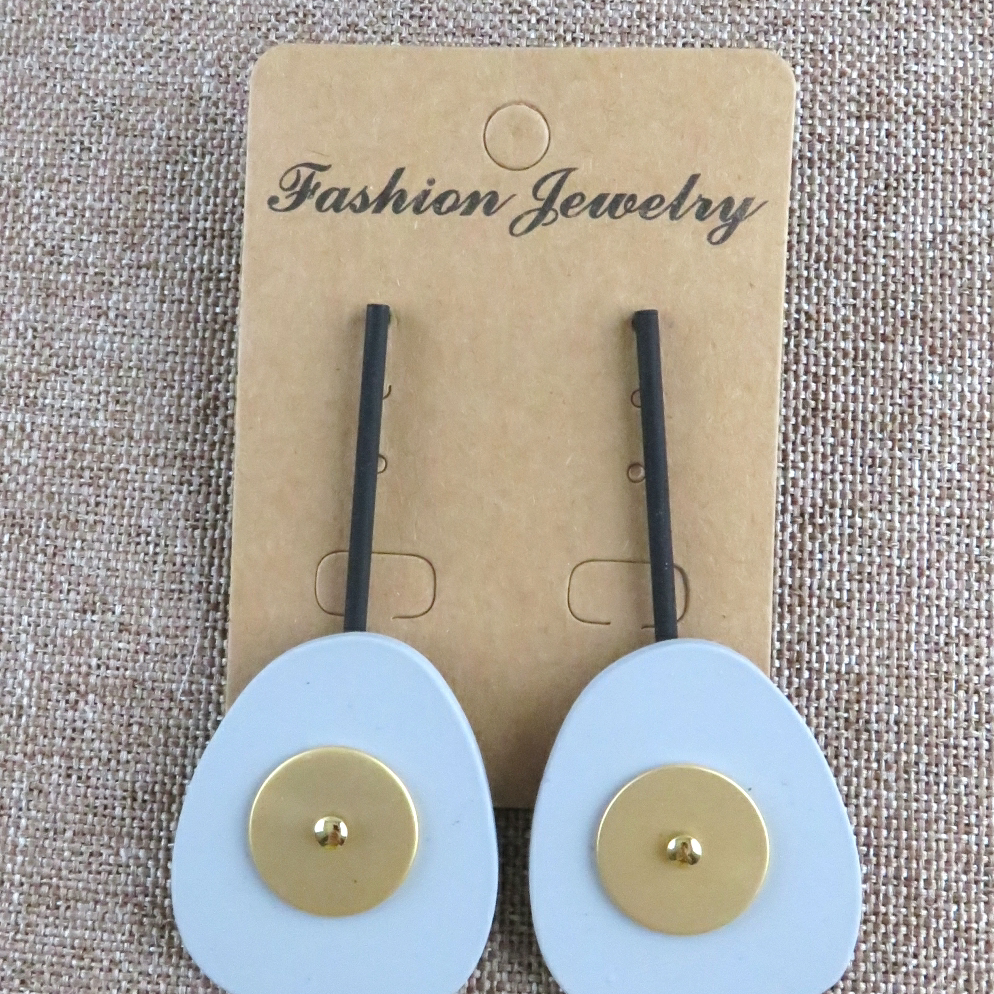 European and American fashion trend frontline simple modern elegant popular new earrings c20