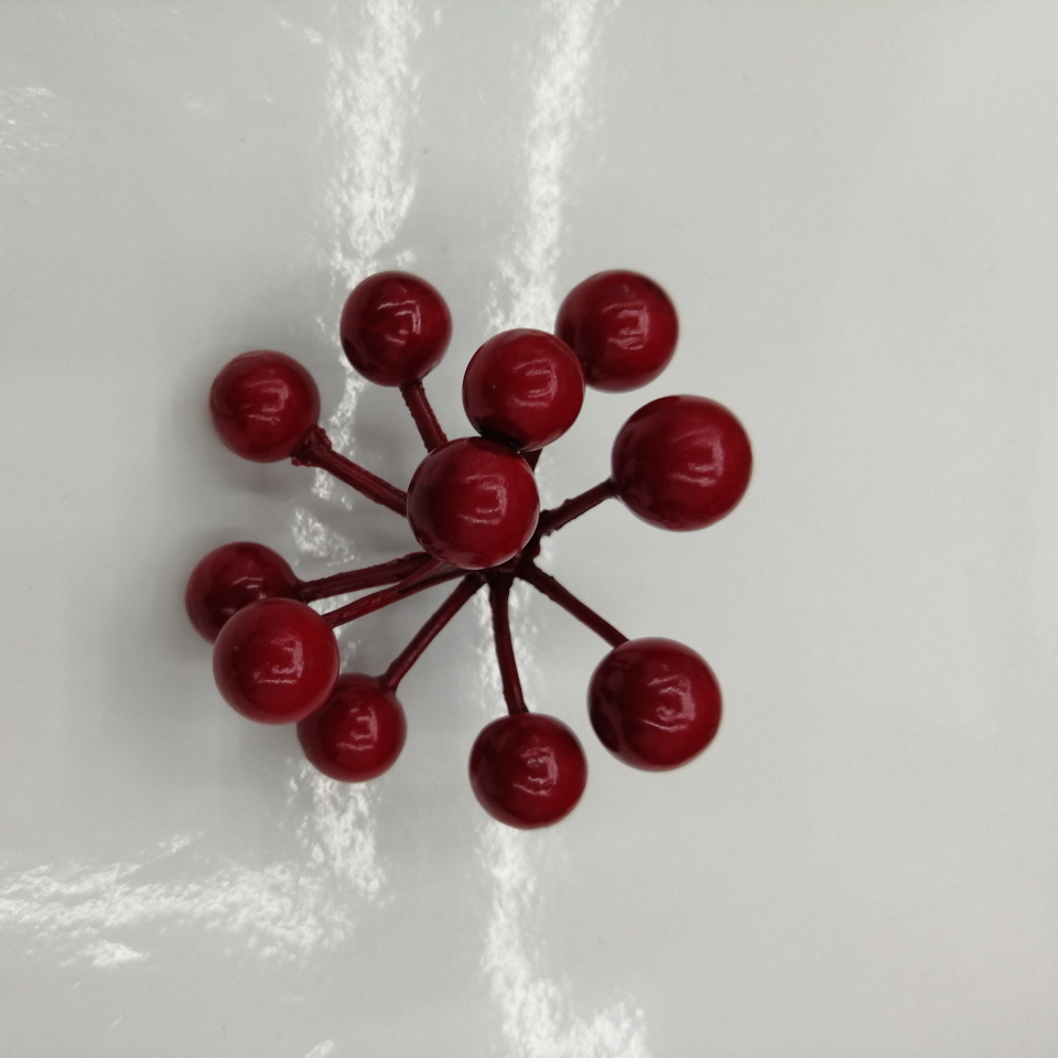 11 handmade red fruits