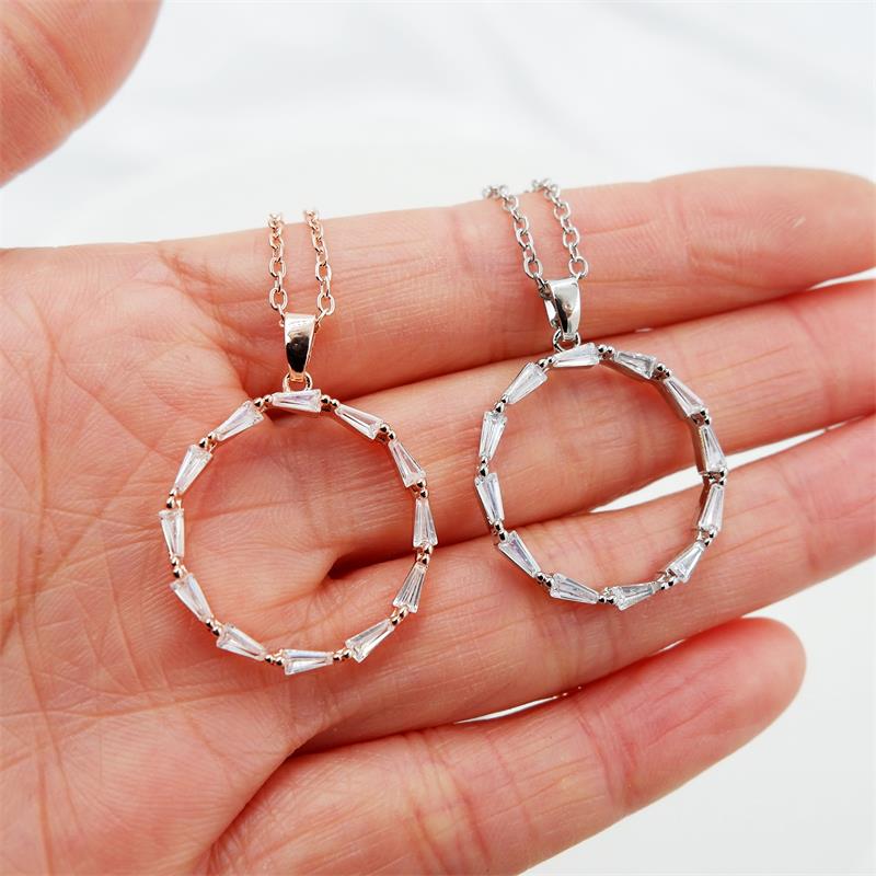 Exquisite Zircon Round Necklace Pendant undefined