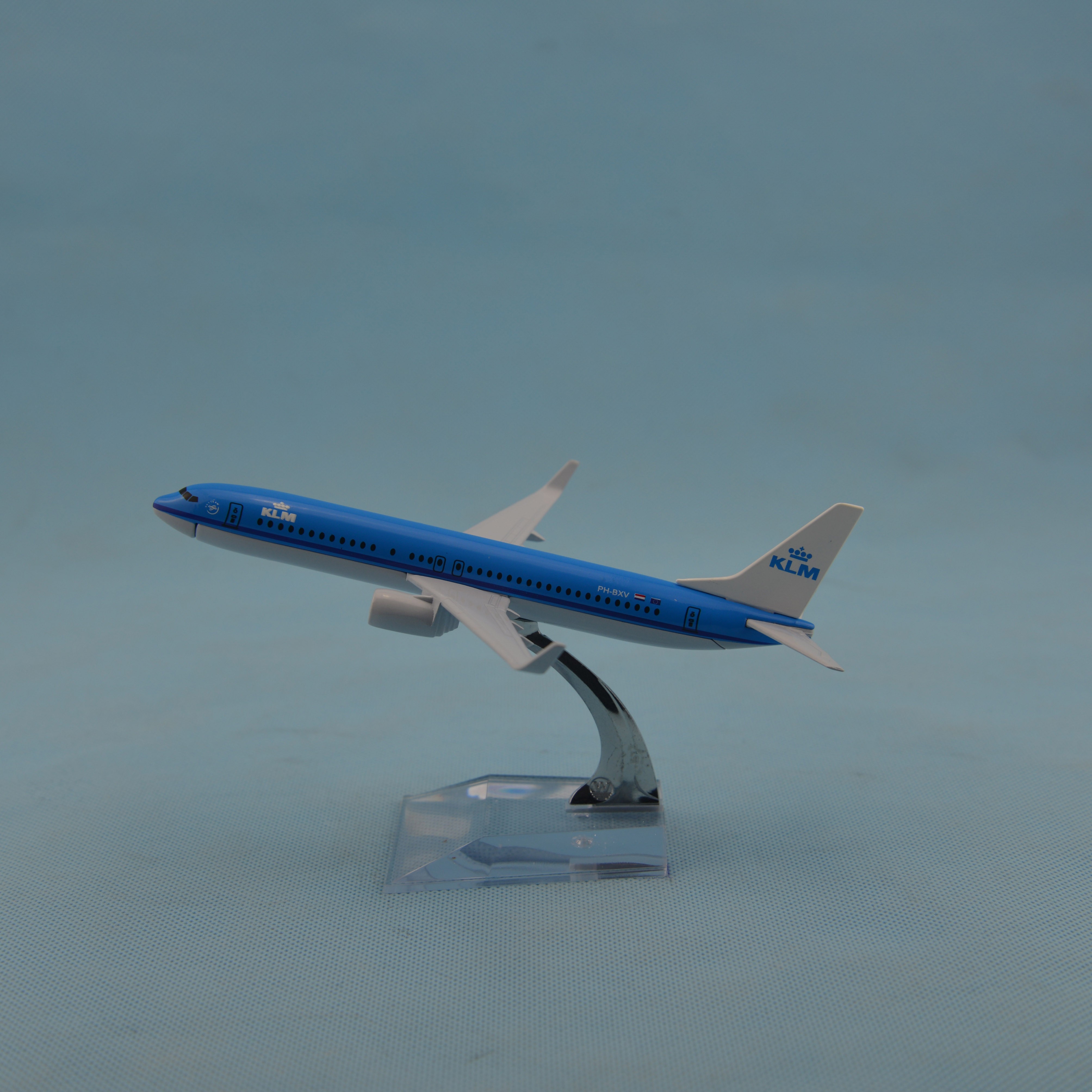 飞机模型（16CM中国青岛航空B737-800） 金属飞机合金飞机模型详情图11