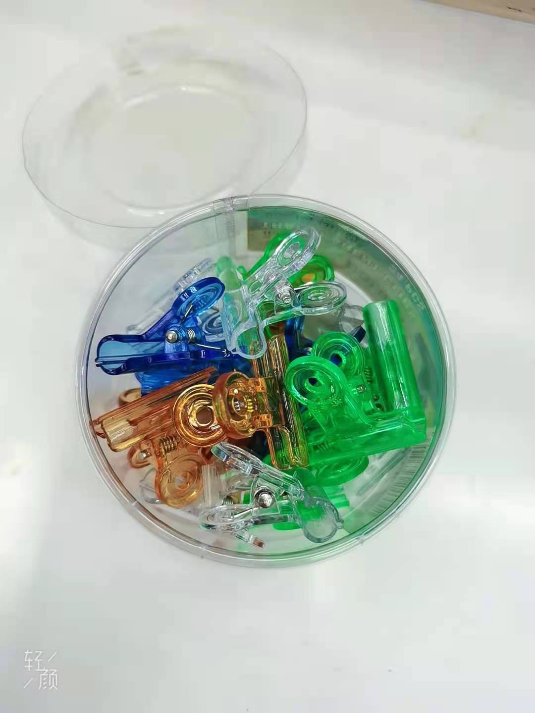 38mm plastic clips, stationery folders, student office supplies, plastic clips, ticket clips, book clips, small clips, stationery wholesale details Picture