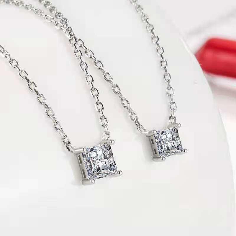 A simple Korean-style women's necklace made of small square single zircon detail image 3