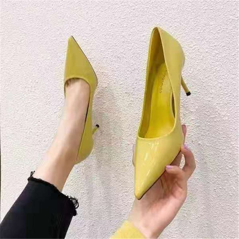 2021 Spring And Autumn New Pointed Leather Shallow Mouth Single Shoes For Women Thick Heel Carved Female Shoes 30