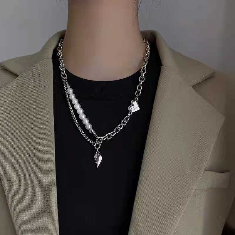 New Korean-style pearl patchwork heart-shaped necklace detail image 1