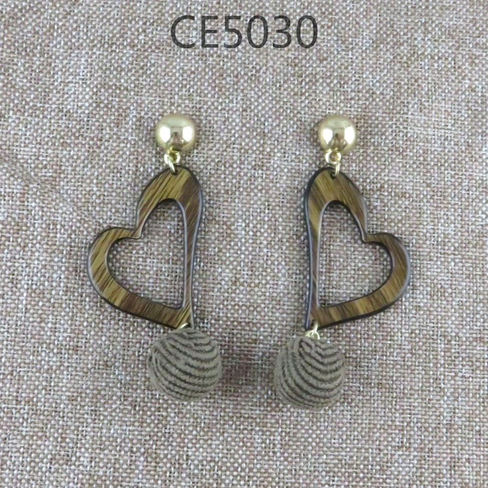 European and American fashion trend frontline simple modern elegant popular new earrings c50
