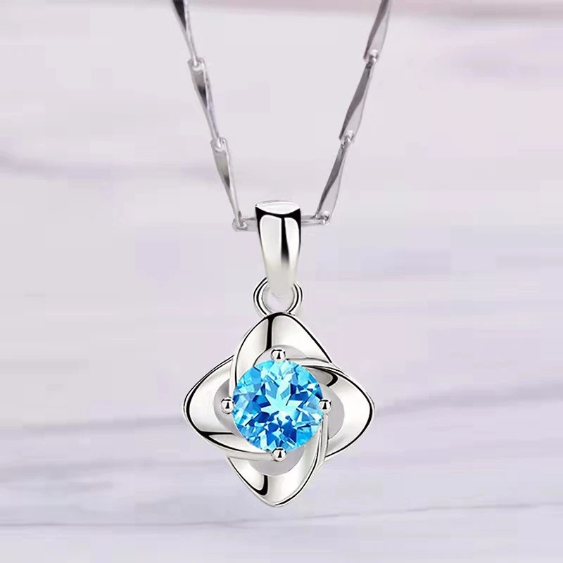 A trendy women's necklace with a simple zircon pattern detail image 1