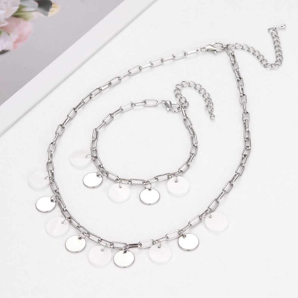 Shell Necklace Collarbone Chain full figure