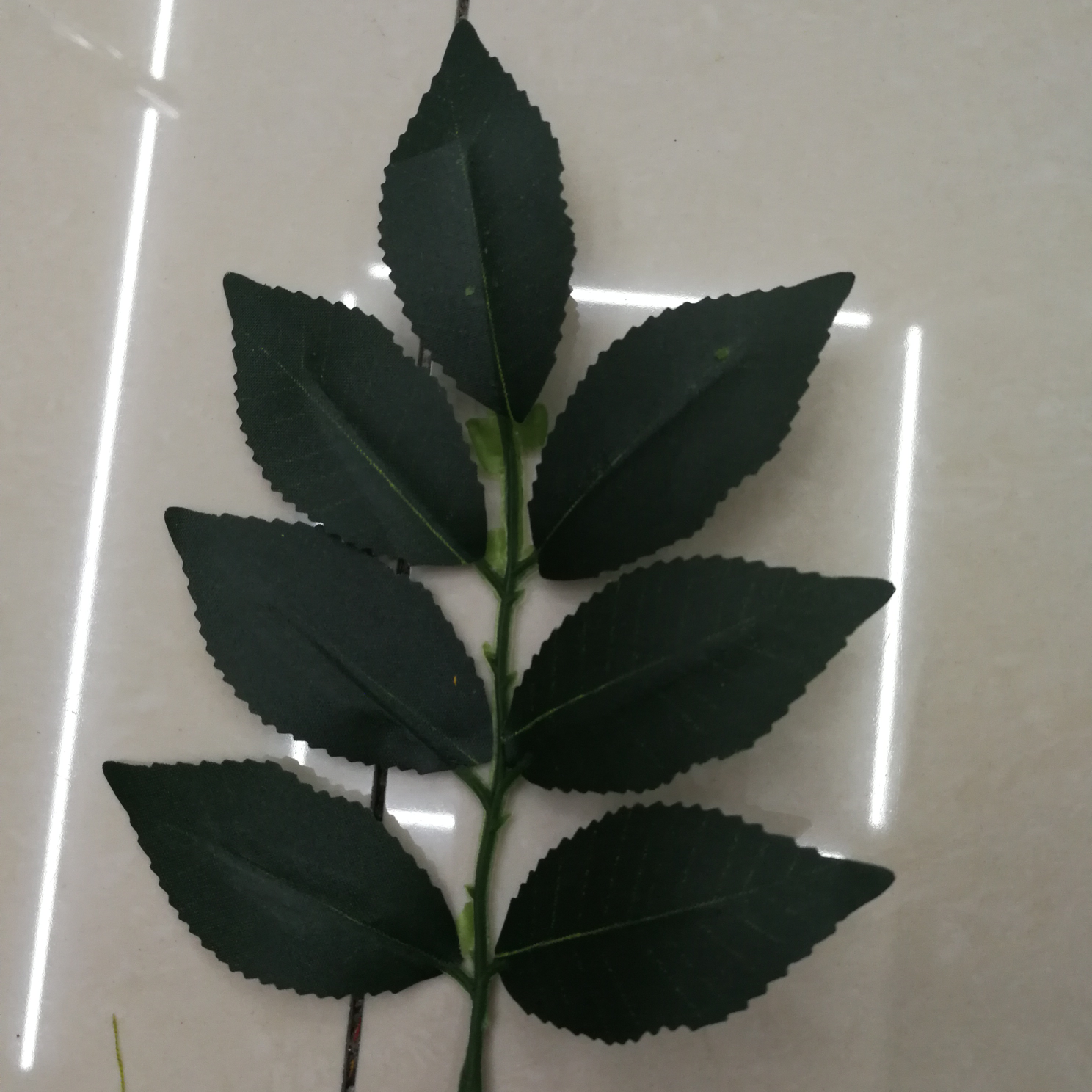 سبعة رؤوس كبيرة