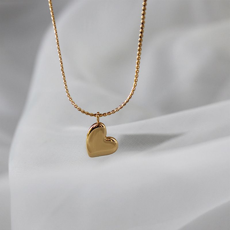 Korean version of the "Little Heart" trendy women's simple necklace