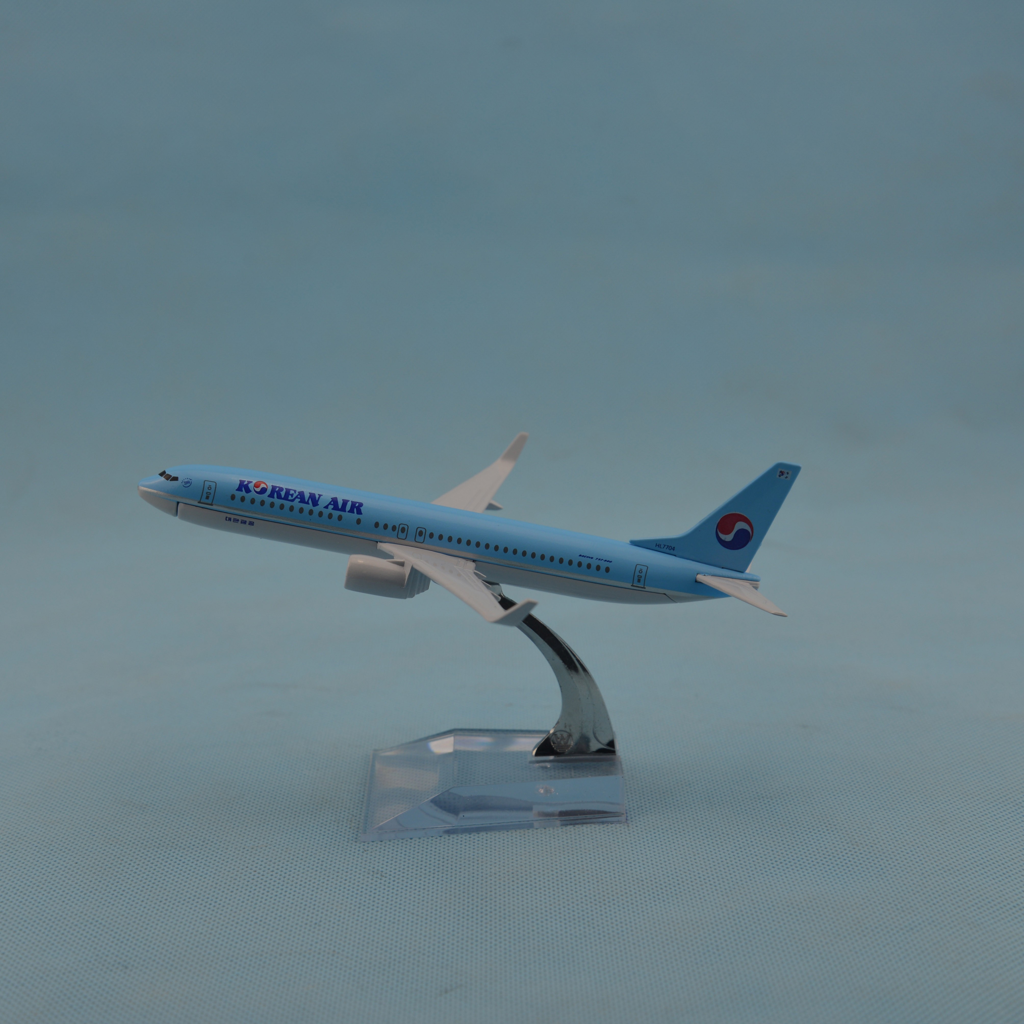 飞机模型（16CM中国青岛航空B737-800） 金属飞机合金飞机模型详情图7