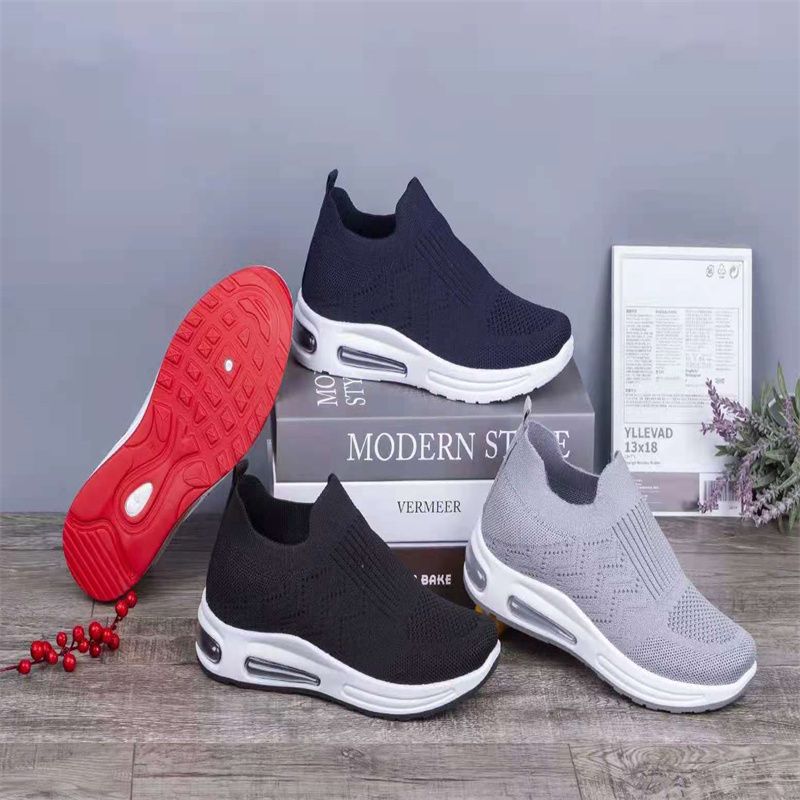Custom-made breathable casual shoes for export. We have our own factory for foreign trade and direct sales from the manufacturer. Bestsellers 24