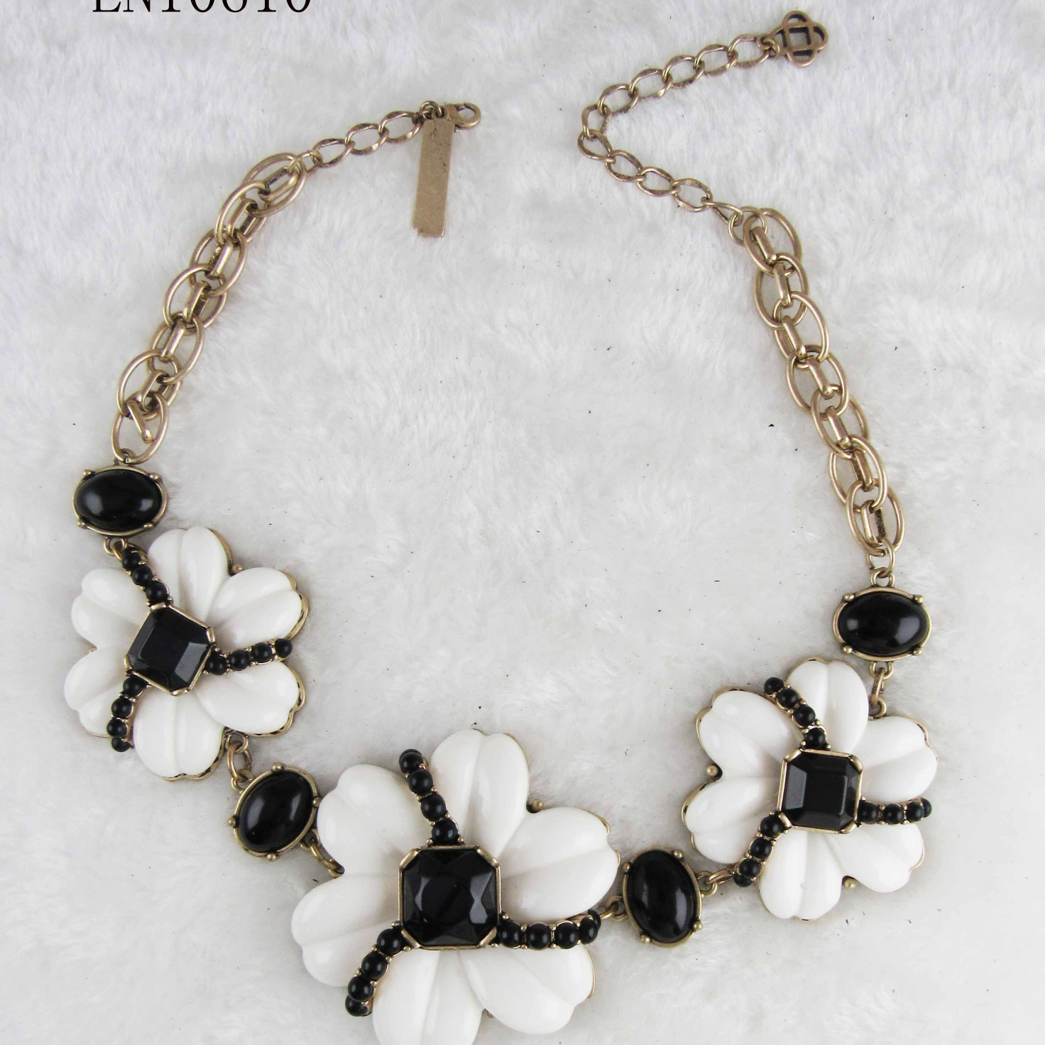 European and American fashion trend front line simple modern elegant popular new necklace c71