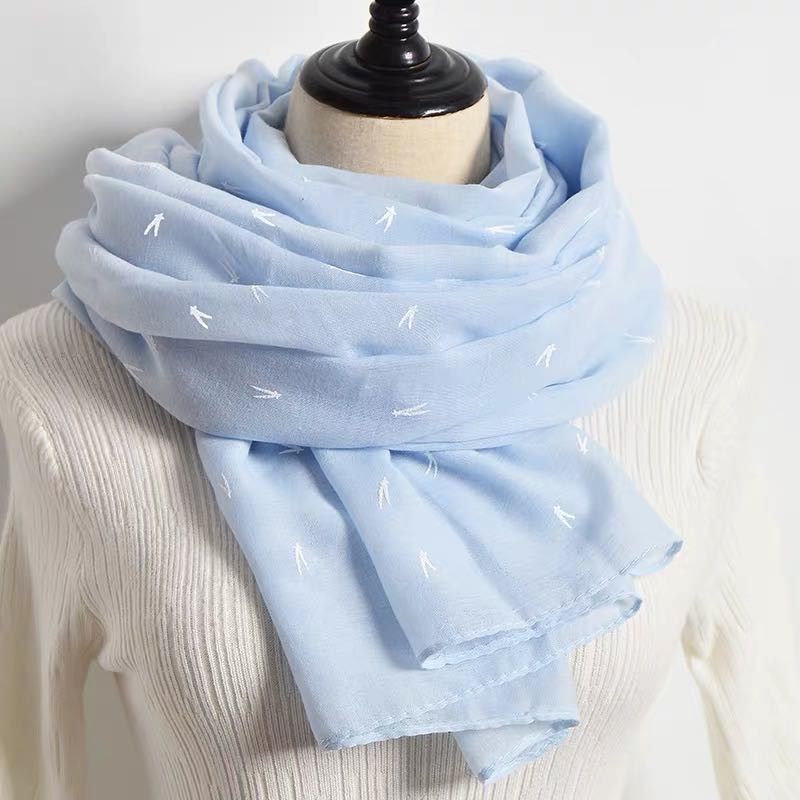 Ladies And Ladies Shawls Autumn And Winter Coats All Match Hugh Lady Retro Trendy Idle Explosive Scarf 6688621