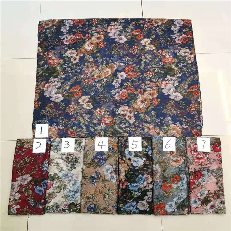 Lady's shawl, versatile autumn and winter coat, casual lady's retro and trendy casual scarf. 6688744