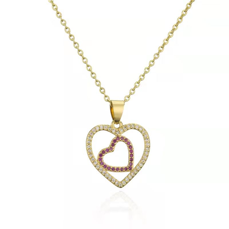 A simple, aloof and niche pendant necklace for women with double hearts and diamonds