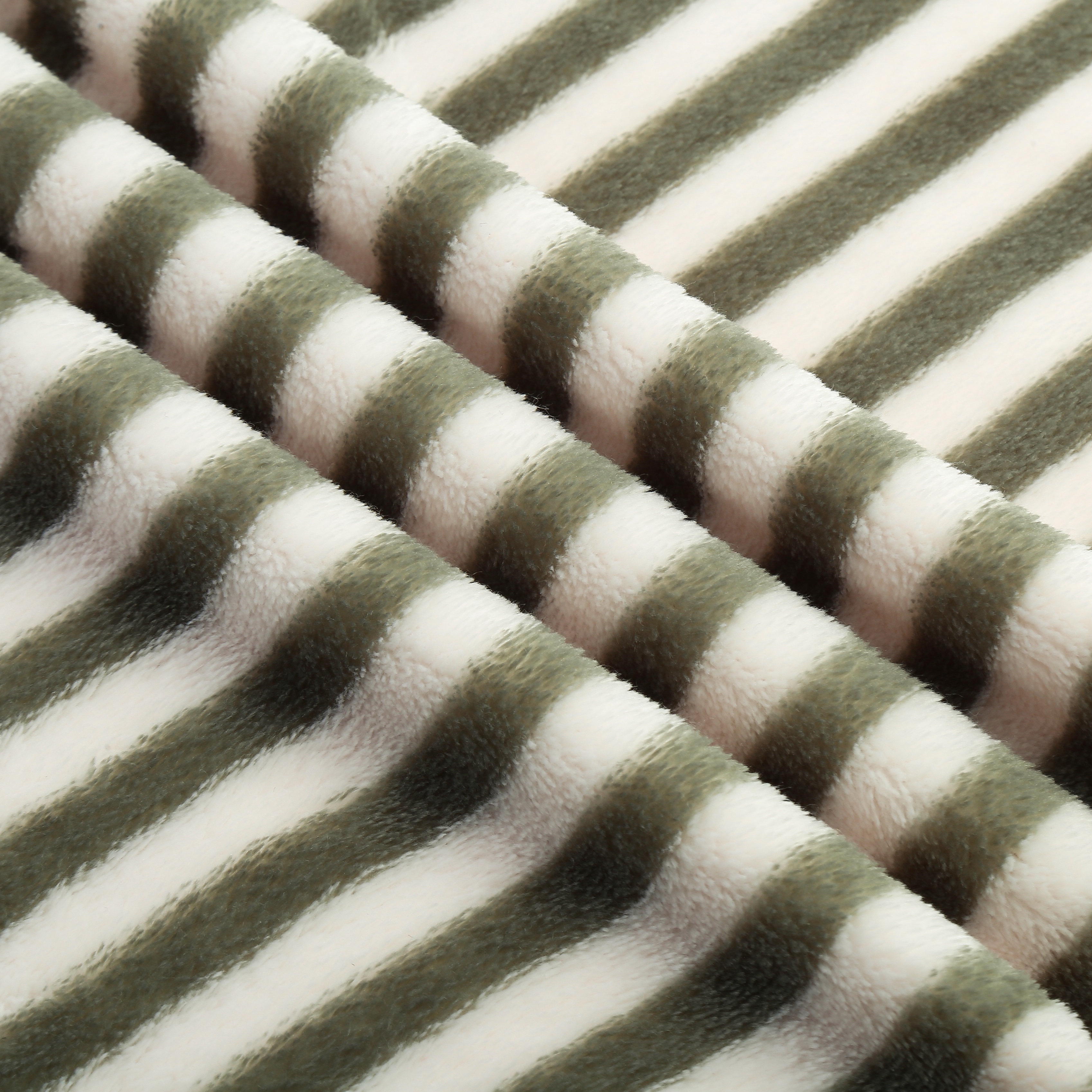 Factory direct sales with double-sided flannel striped printing detail image 3