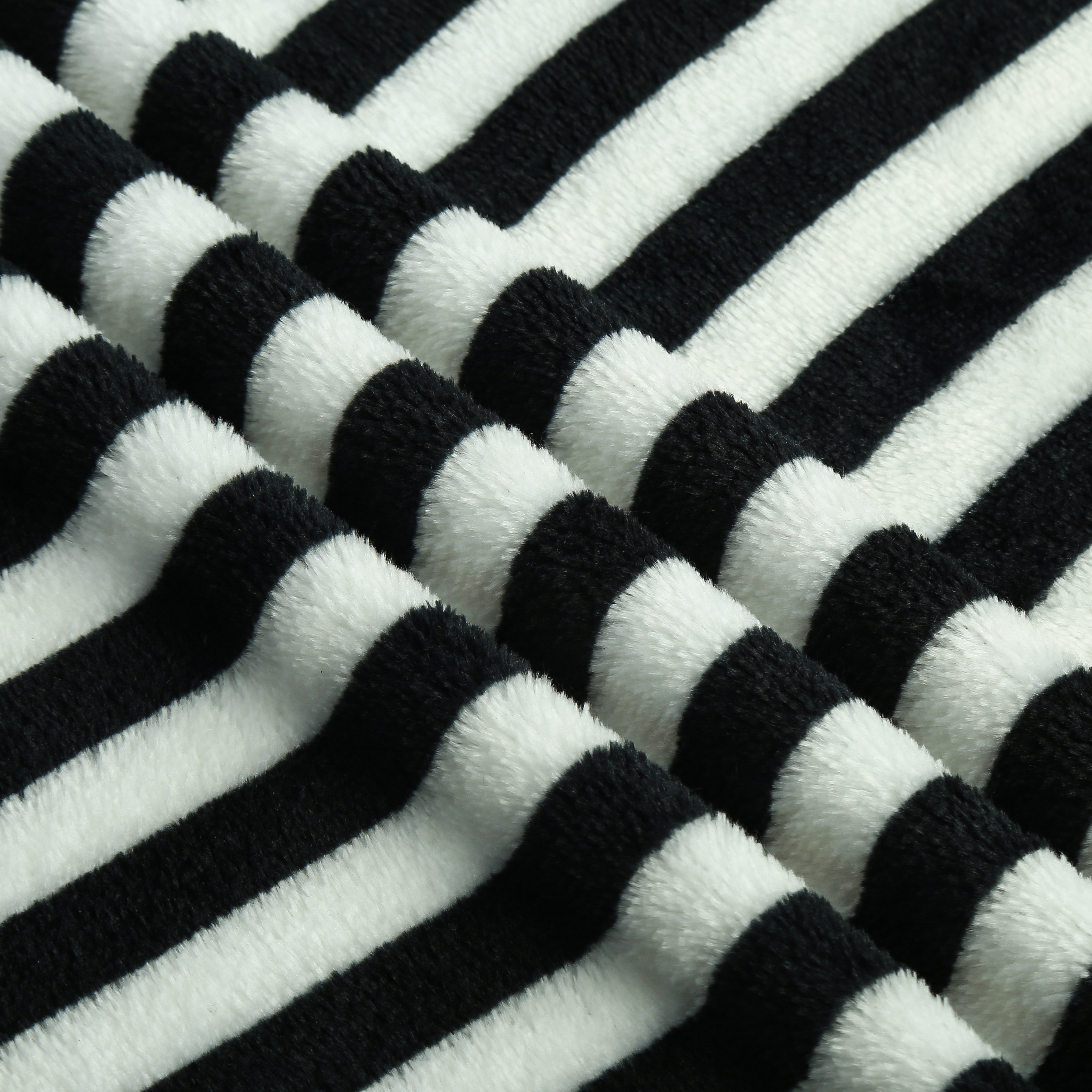 Factory direct sales with double-sided flannel striped printing detail image 4