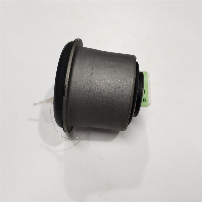 Bushing No. 2 Is Suitable For Light Trucks Such As Isuzu Jianghuai details Picture