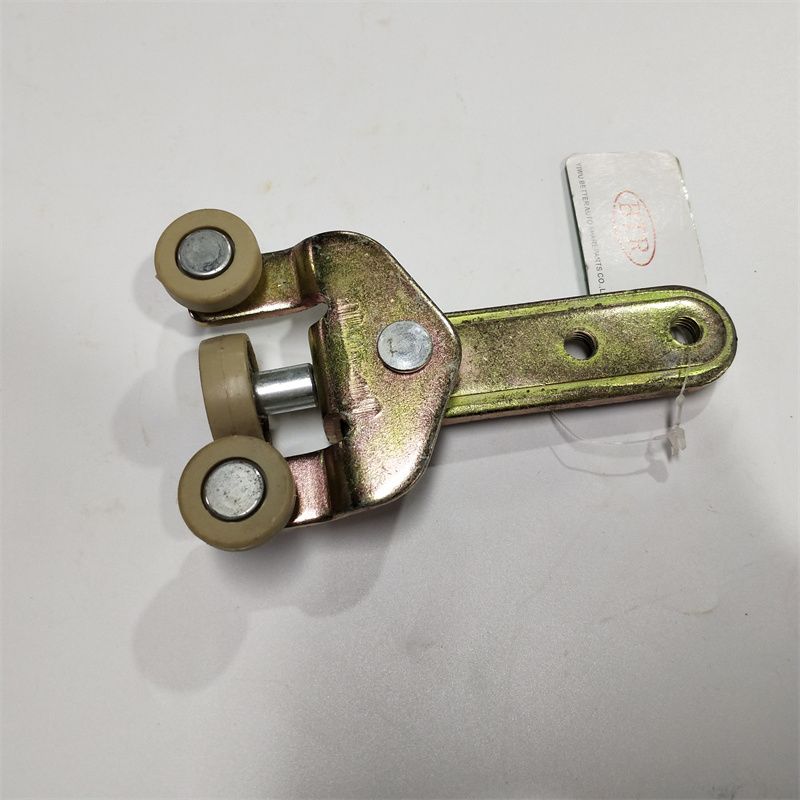 The Sliding Door Bolt Is Suitable For Light Trucks Such As Isuzu Jianghuai details Picture