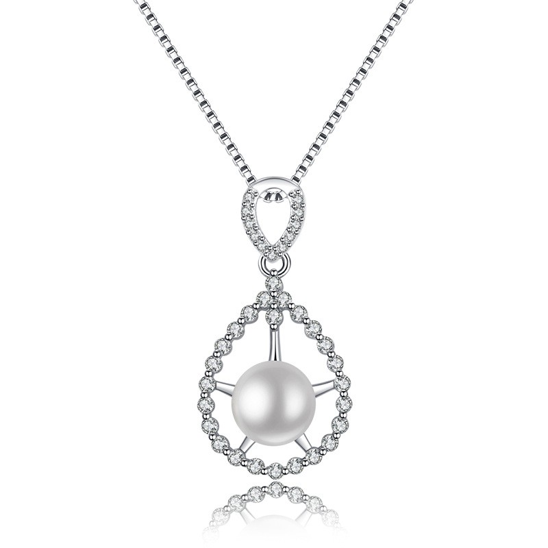 A simple and fashionable Korean-style shell and pearl pendant necklace for women detail image 2