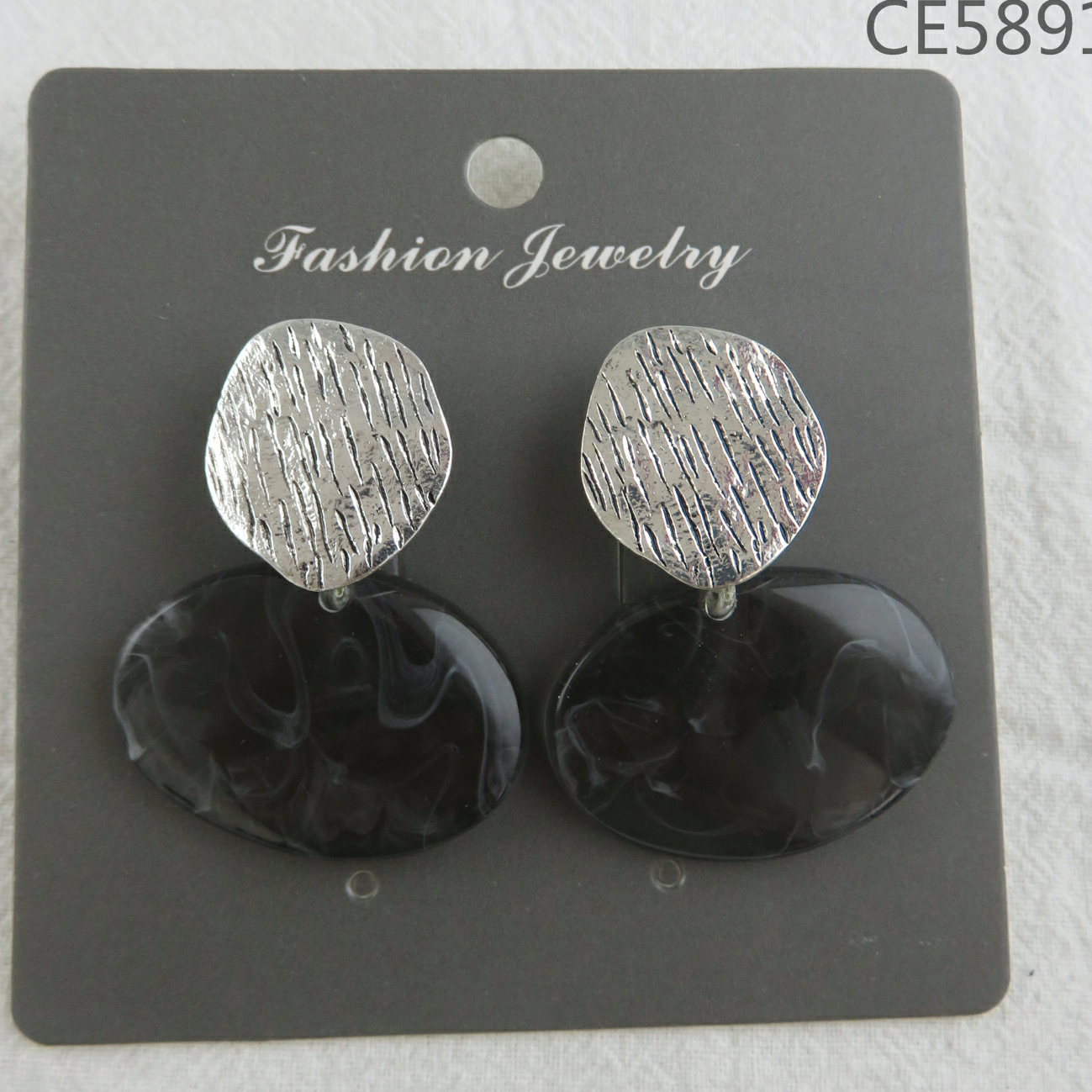 European and American fashion trend frontline simple modern elegant popular new earrings z21