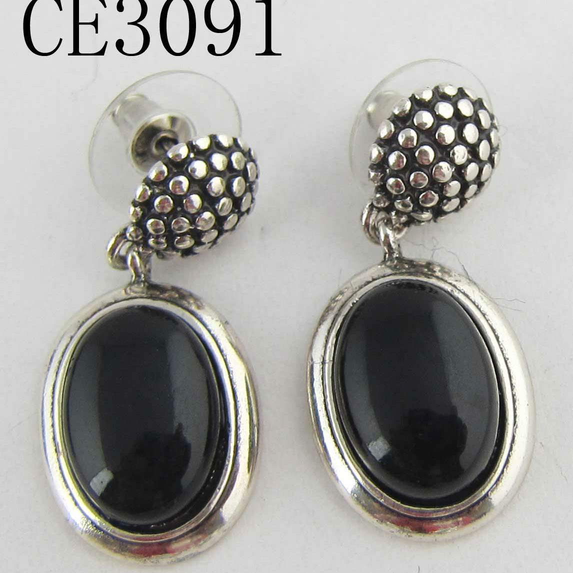 Europe and the United States fashion trend front simple modern elegant popular new earrings z4