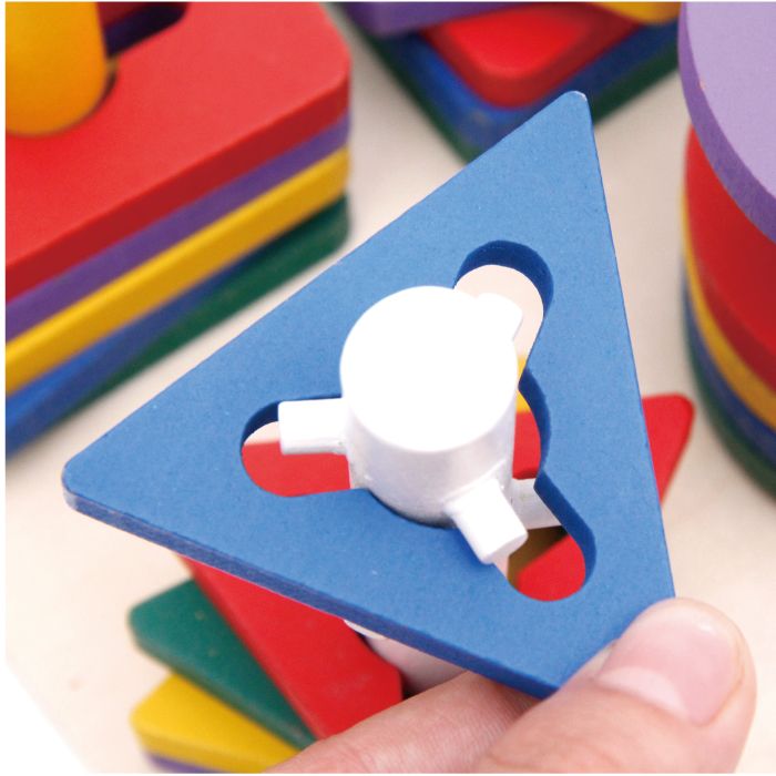 Wooden toys, educational, colorful four-column geometric building block sets, highly entertaining, logical thinking ability cultivation, parent-child games, hand-eye coordination exercise, early education enlightenment toys accompany your growth Application Scenario