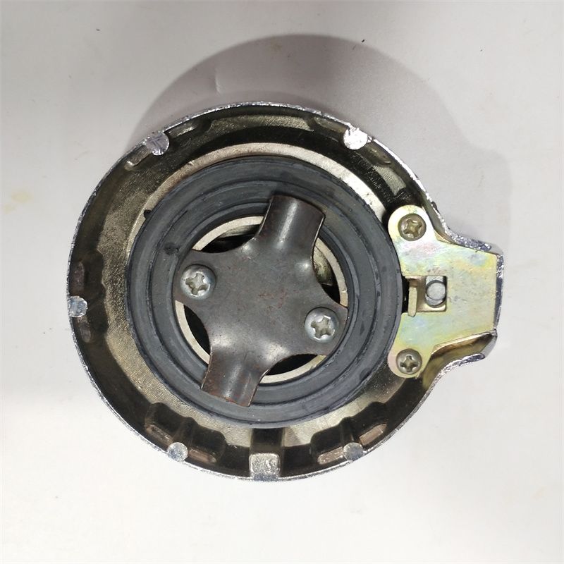 Fuel Tank Cap No. 16 Is Suitable For Light Trucks Such As Isuzu Jianghuai details Picture