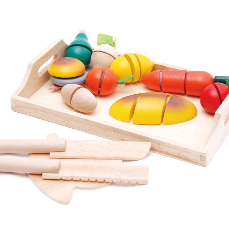 Wooden toys, educational simulation fruits, are fun to look at. They are rich in colors and can cultivate logical thinking ability. Parent-child games can exercise hand-eye coordination. Early education enlightenment toys accompany your growth