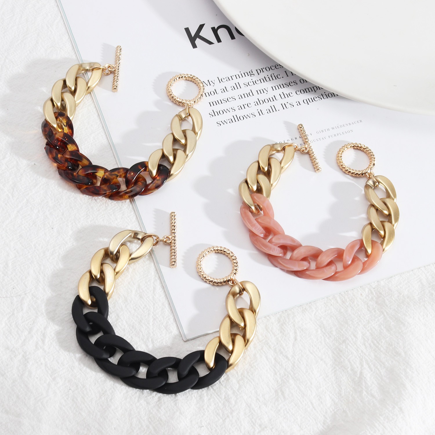 European and American exaggerated acrylic two-color ccb combination OT clasp simple two-piece women's bracelet detail image 3