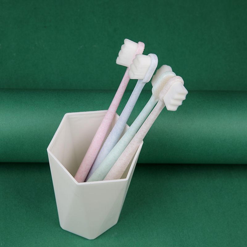 One Soft Toothbrush With Fluffy Feeling Application Scenario