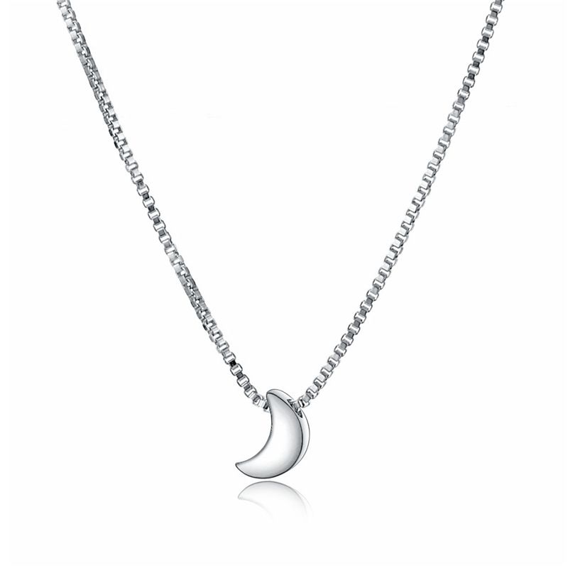 A high-end, simple and niche necklace for women with a perforated moon-shaped pendant from Europe and America