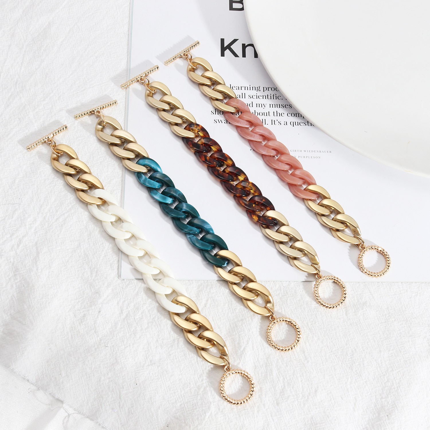 European and American exaggerated acrylic two-color ccb combination OT clasp simple two-piece women's bracelet detail image 2