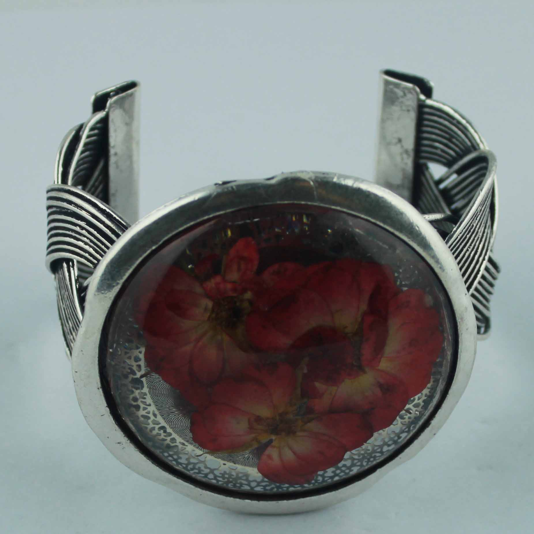 Europe and the United States fashion trend frontline simple modern elegant popular new bracelet z2