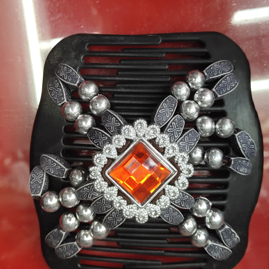 A53 hair comb