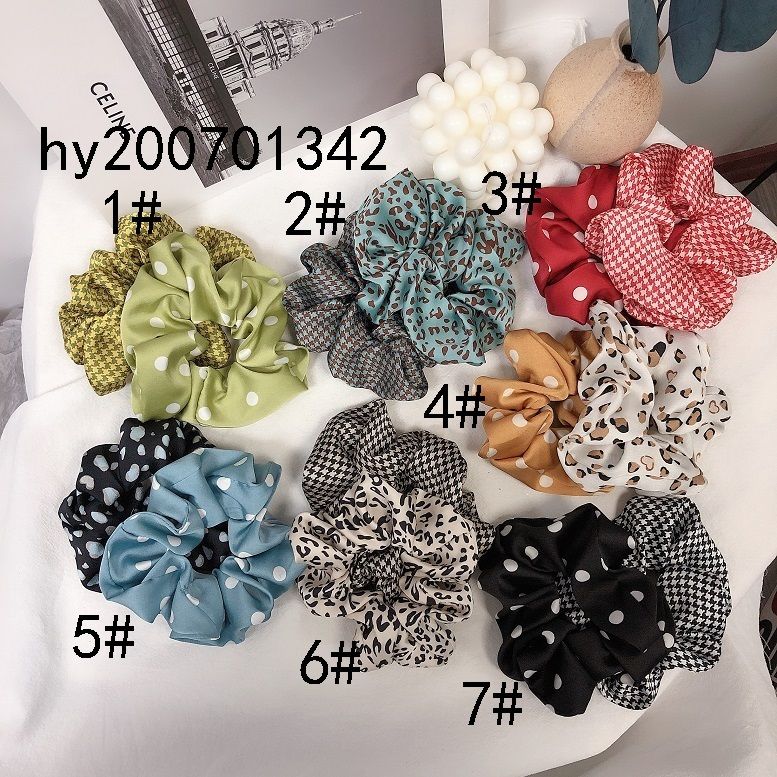 Polka dot combination circle arrangement