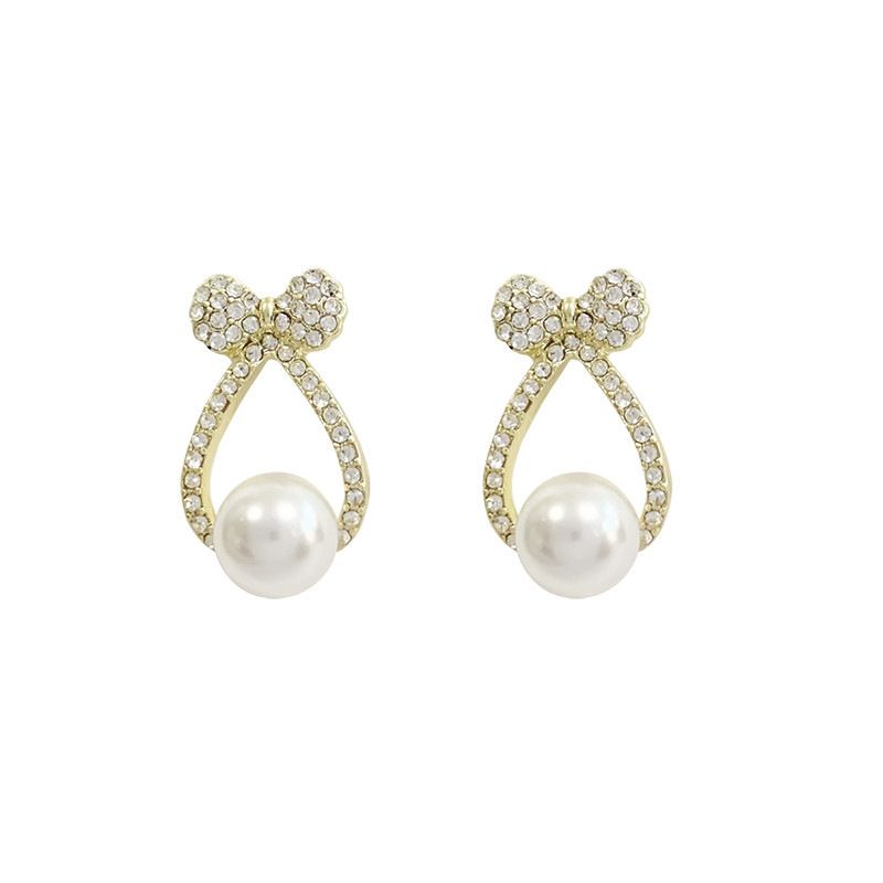 Korean-style full-diamond straight-hole pearl cross stud earrings with a cool and simple design for women
