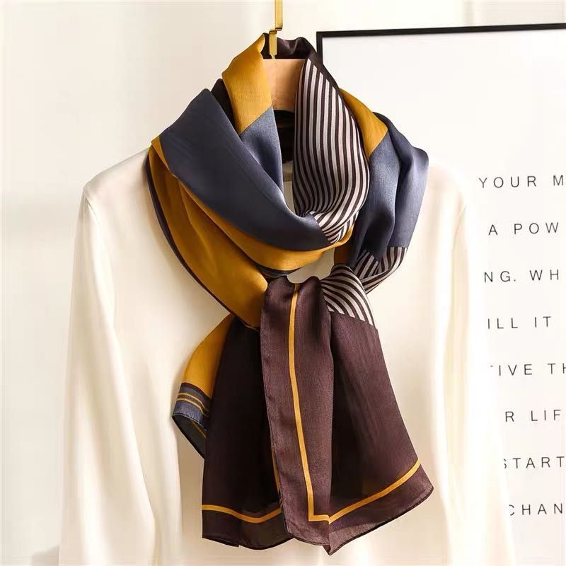 Ladies Autumn And Winter Coats All Casual Explosive Lady Retro Trendy Korean Scarf 243