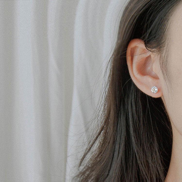 Korean minimalist design glass zircon style ladies' aloof stud earrings detail image 2