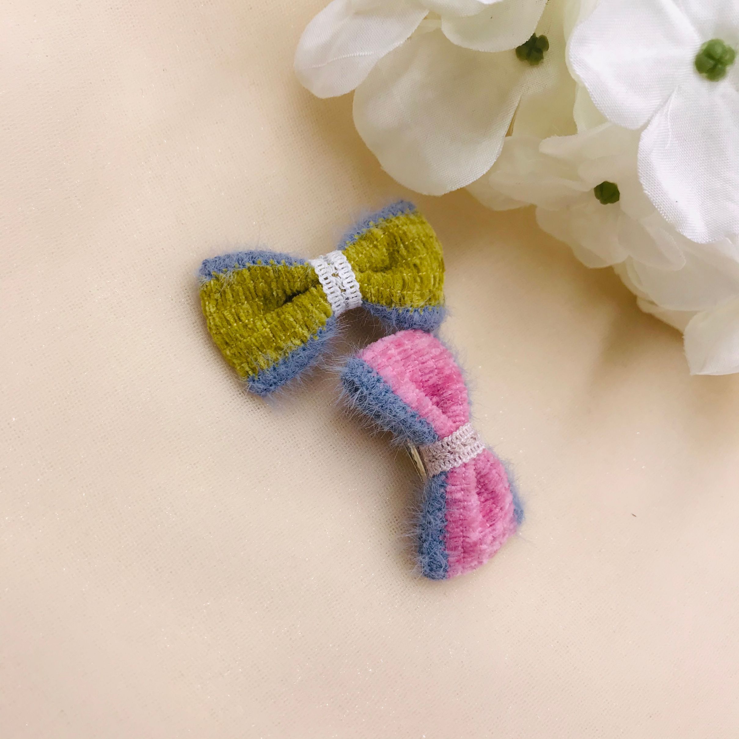 JY07- Jianjian Fashion Clothing Accessories - Fur Hook Strap Application Scenario