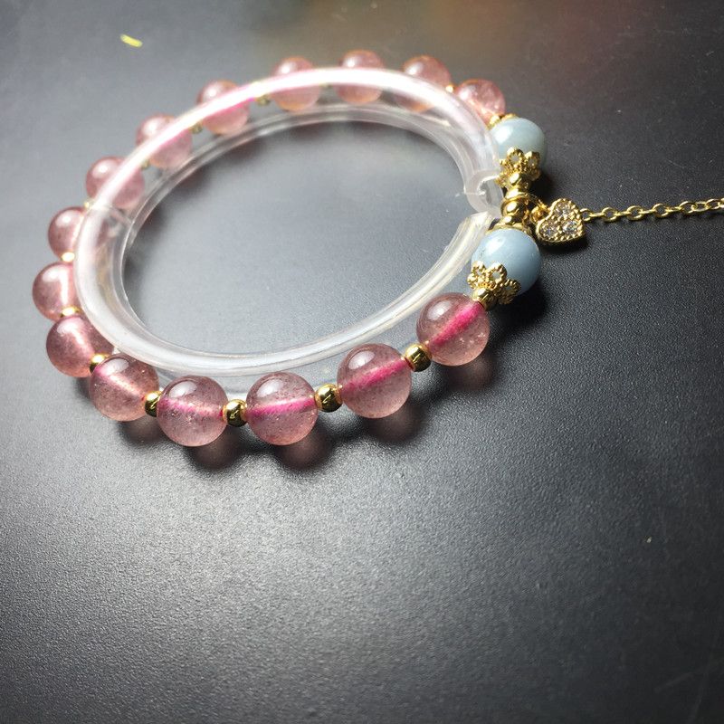 Original strawberry crystal bracelet details Picture