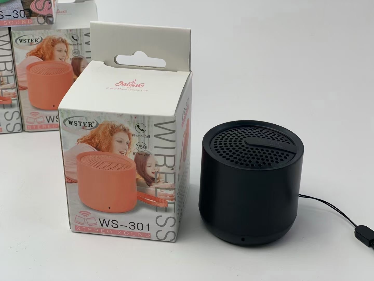 WS-301新款迷你无线蓝牙音箱户外便携式小低音炮音响详情5
